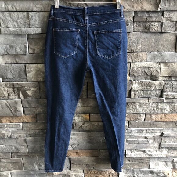 Dark‎ Wash Forever 21 skinny Jeans size 28 - Picture 2 of 3